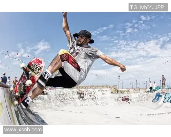 重庆滑板队意识形态之争引发热议探讨滑板文化与社会认同的碰撞 重庆滑板队意识形态之争引发热议探讨滑板文化与社会认同的碰撞